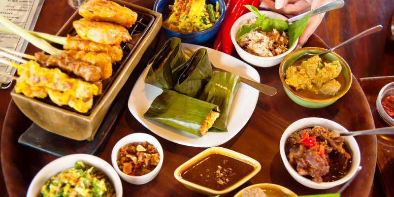 10 Restoran Paling Populer di Indonesia untuk Petualangan Kuliner
