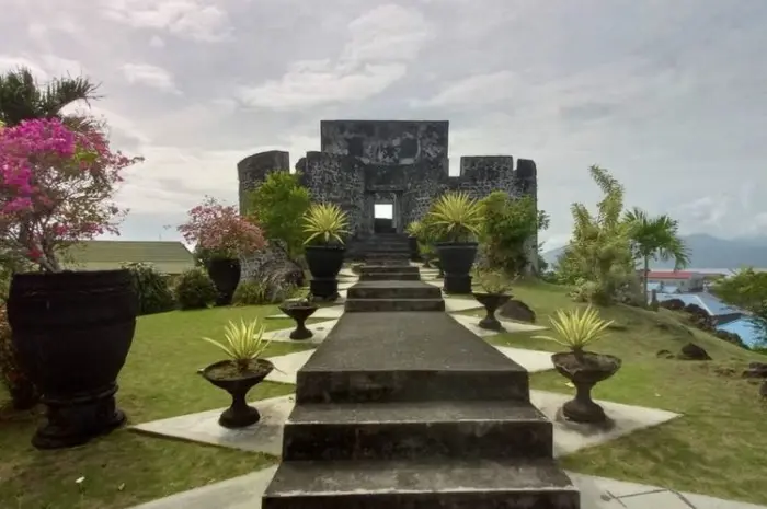 Benteng Tolukko, Mengintip Pesona Benteng Bersejarah yang Unik di Ternate