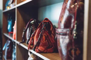 10 Merk Tas Branded Paling Ikonik dan Mewah di Dunia